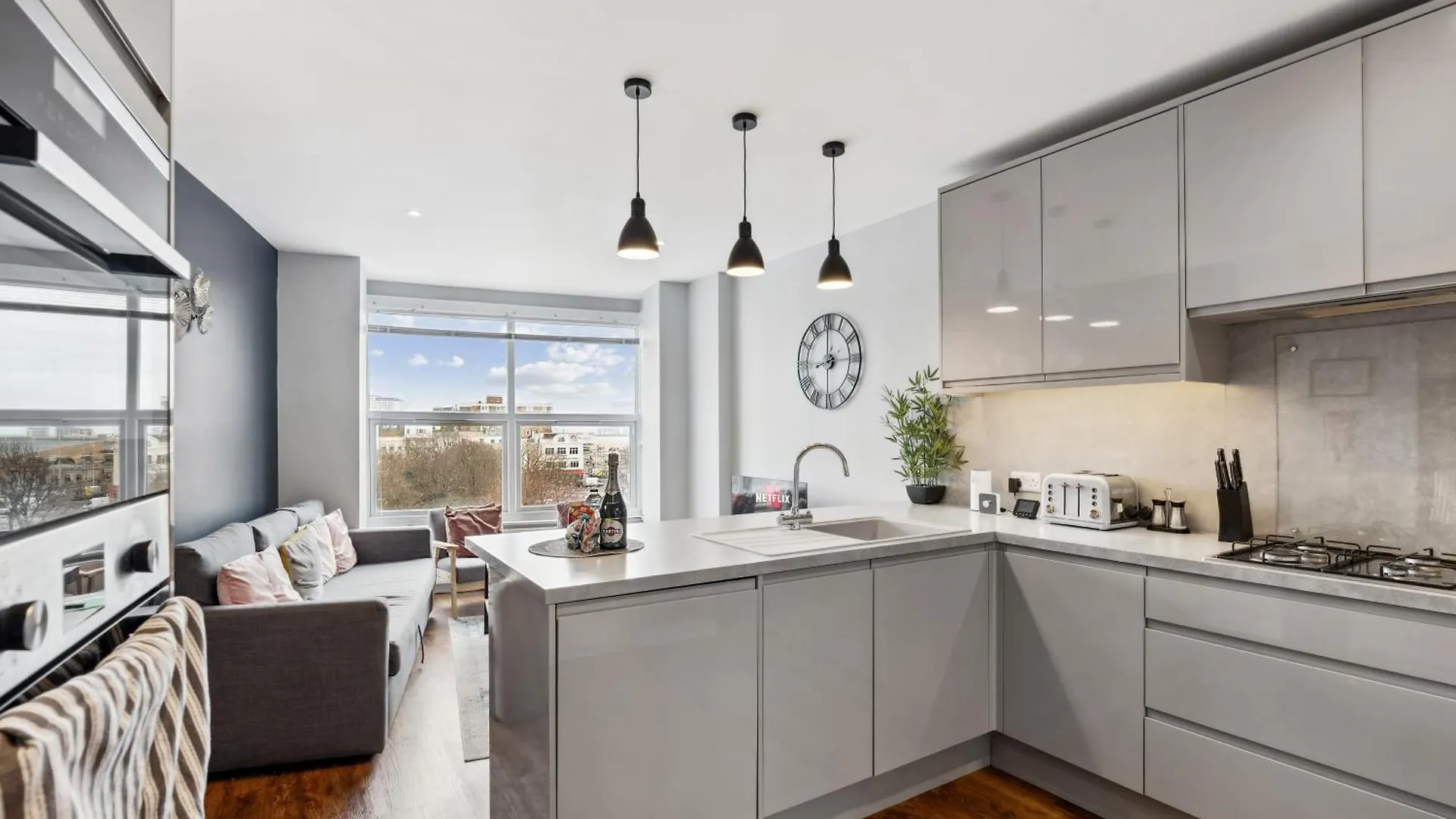 Apartment 'Brighton Heights' Premium Central 2 Bedroom Flat By The Sea United Kingdom
